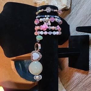 10 pieces of costume jewelry. 5 bracelets and 5 rings.